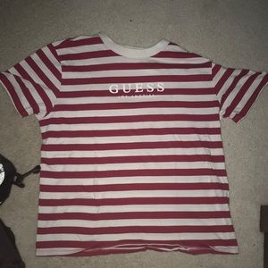 I am selling a guess t shirt.